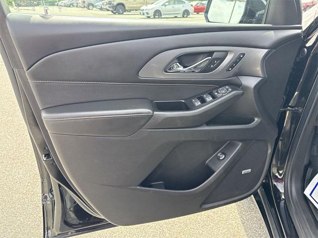 Photo of 2020 Mosaic Black Metallic Chevrolet Traverse