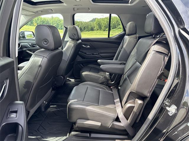 Photo of 2020 Mosaic Black Metallic Chevrolet Traverse