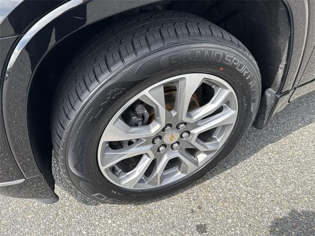 Photo of 2020 Mosaic Black Metallic Chevrolet Traverse
