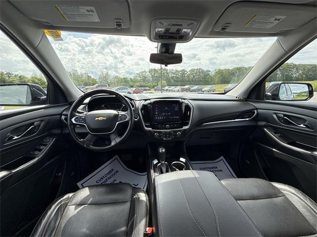 Photo of 2020 Mosaic Black Metallic Chevrolet Traverse