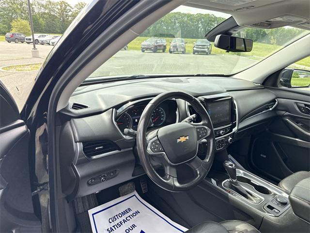 Photo of 2020 Mosaic Black Metallic Chevrolet Traverse
