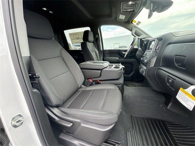 Photo of 2025 Summit White Chevrolet Silverado 2500