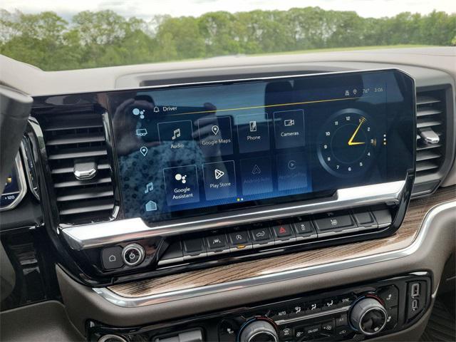 Photo of 2025 Black Chevrolet Silverado 1500