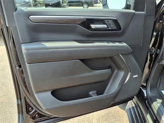 Photo of 2025 Black Chevrolet Tahoe