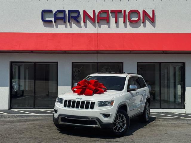 Photo of 2014 Silver Jeep Grand Cherokee