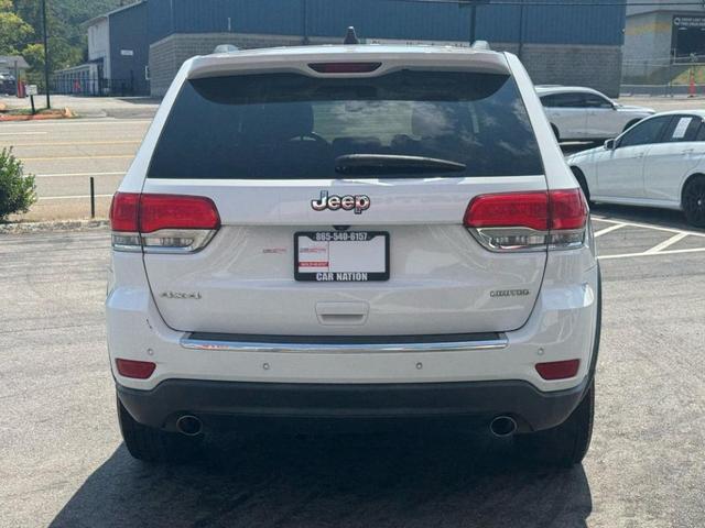 Photo of 2014 Silver Jeep Grand Cherokee