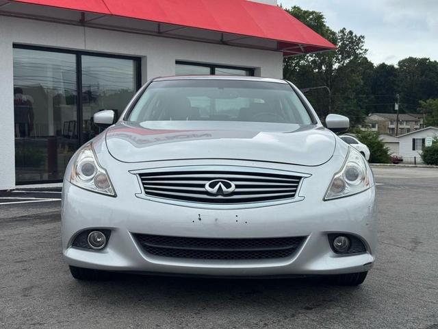 Photo of 2015 Liquid Platinum INFINITI Q40