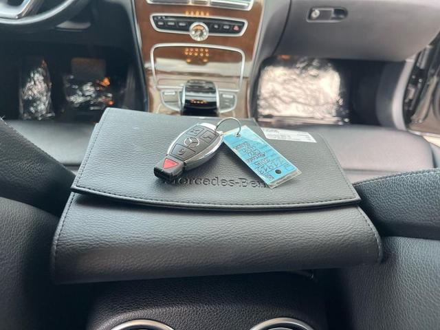 Photo of 2015 Black Mercedes-Benz C-Class