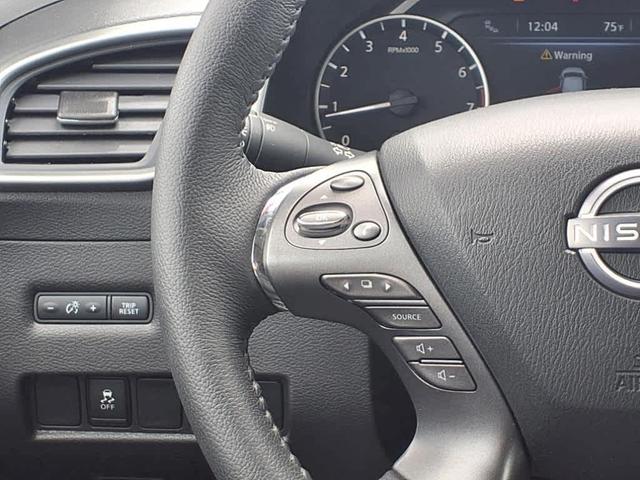 Photo of 2024 White Nissan Murano