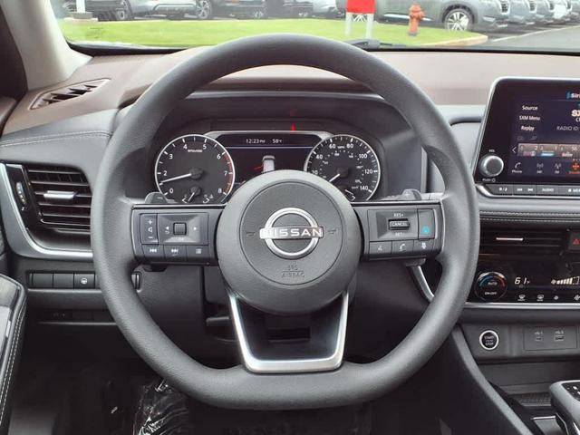 Photo of 2022 Brilliant Silver Metallic Nissan Rogue