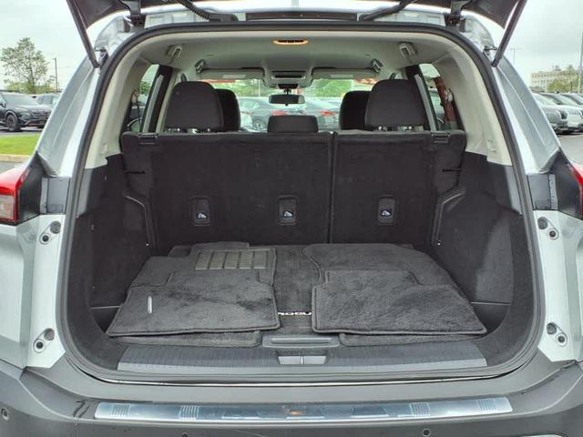 Photo of 2022 Brilliant Silver Metallic Nissan Rogue