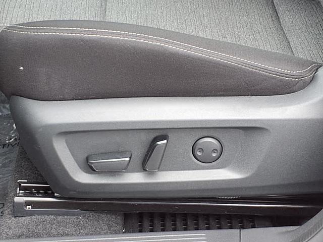 Photo of 2022 Brilliant Silver Metallic Nissan Rogue