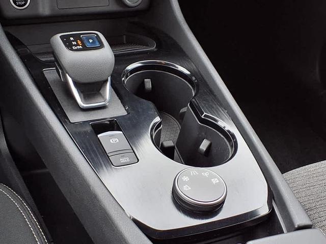 Photo of 2022 Brilliant Silver Metallic Nissan Rogue