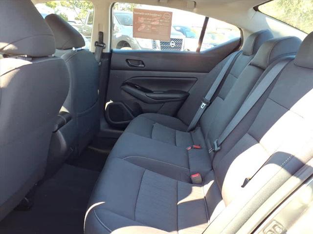 Photo of 2023 Gun Metallic Nissan Altima