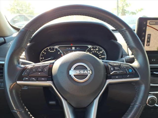 Photo of 2023 Gun Metallic Nissan Altima