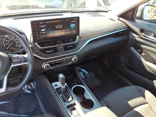 Photo of 2023 Gun Metallic Nissan Altima