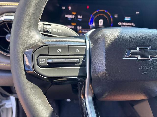 Photo of 2023 Summit White Chevrolet Colorado