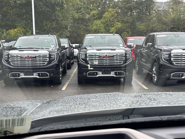 Photo of 2025 Sterling GMC Acadia