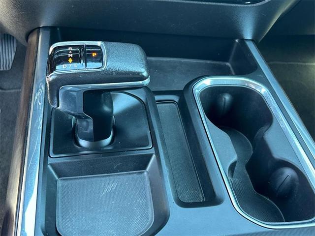 Photo of 2022 Summit White GMC Sierra 1500