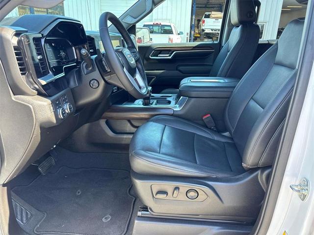 Photo of 2022 Summit White GMC Sierra 1500