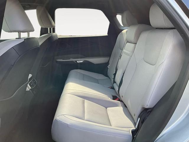Photo of 2023 Iridium Lexus RX 350