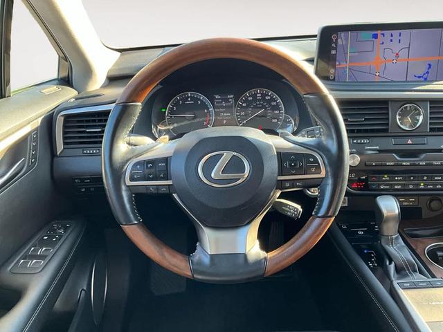 Photo of 2022 Eminent White Pearl Lexus RX 350L