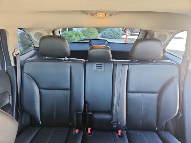 Photo of 2013 Ingot Silver Metallic Ford Edge