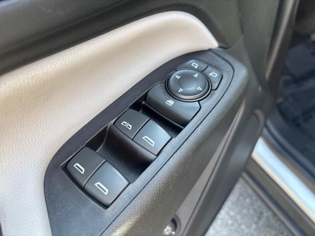 Photo of 2019 Silver Ice Metallic Chevrolet Equinox