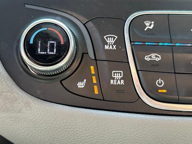 Photo of 2019 Silver Ice Metallic Chevrolet Equinox