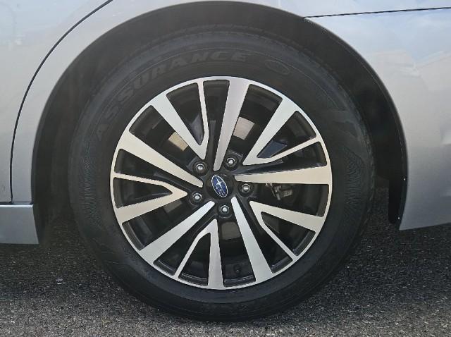 Photo of 2019 Ice Silver Metallic Subaru Legacy