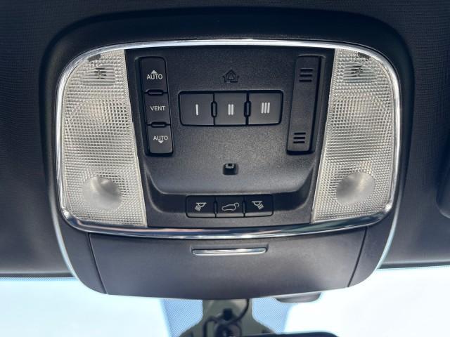 Photo of 2017 Diamond Black Jeep Grand Cherokee
