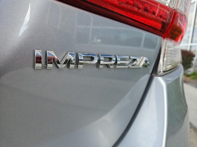 Photo of 2021 Ice Silver Metallic Subaru Impreza