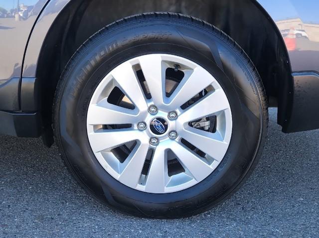 Photo of 2017 Carbide Gray Metallic Subaru Outback