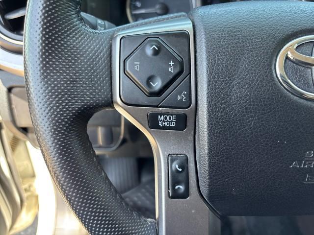 Photo of 2021 Super White Toyota Tacoma