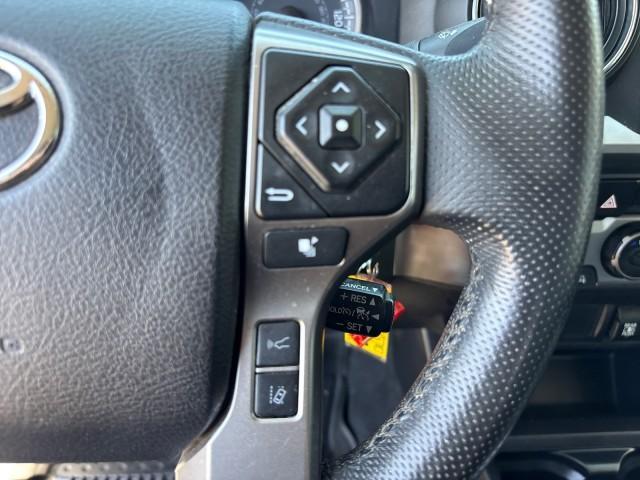 Photo of 2021 Super White Toyota Tacoma