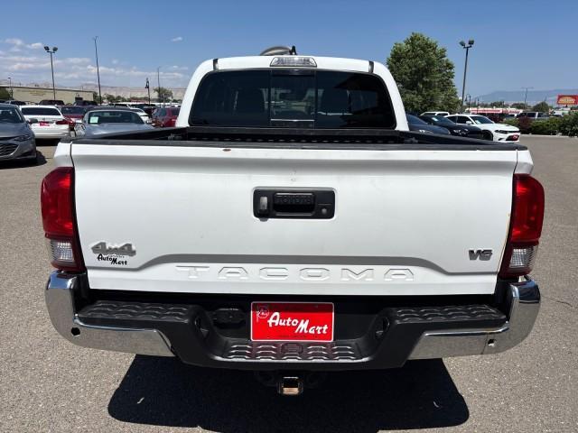 Photo of 2021 Super White Toyota Tacoma
