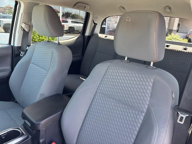 Photo of 2021 Super White Toyota Tacoma