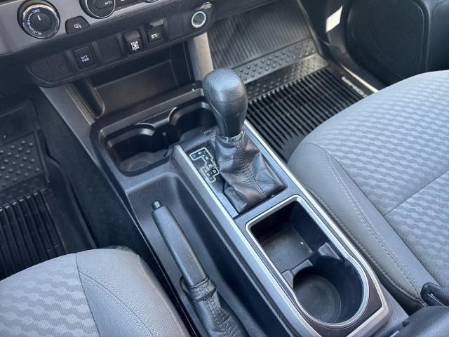 Photo of 2021 Super White Toyota Tacoma