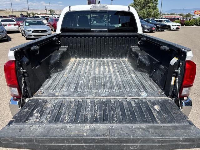 Photo of 2021 Super White Toyota Tacoma