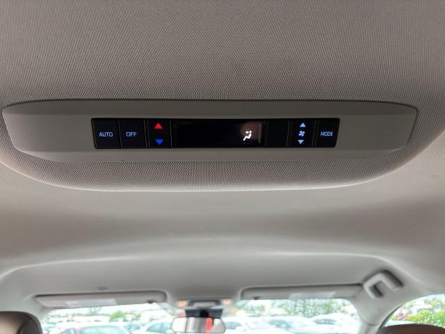 Photo of 2023 Ice Toyota Sienna