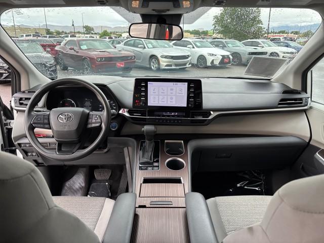 Photo of 2023 Ice Toyota Sienna