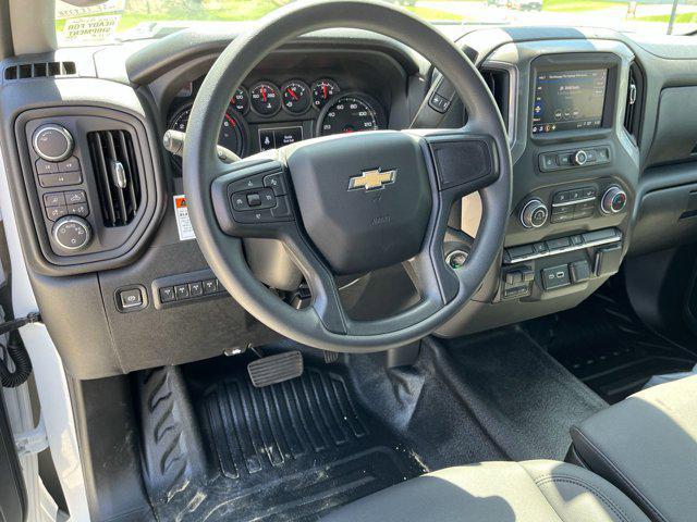 Photo of 2025 Summit White Chevrolet Silverado 3500