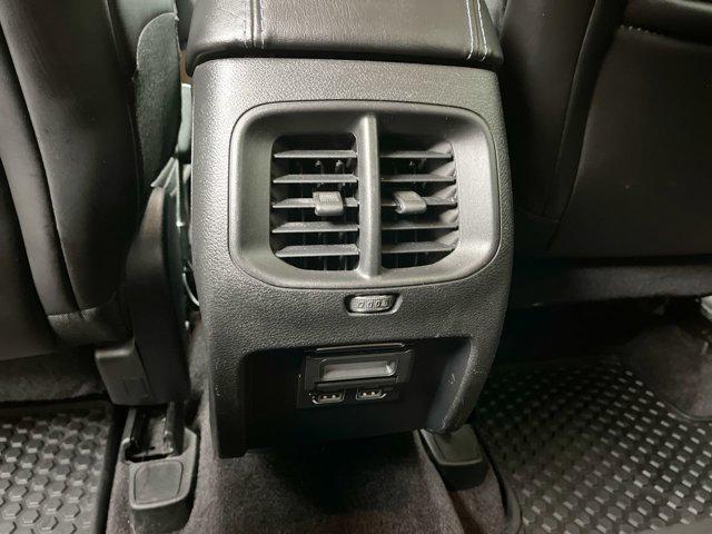 Photo of 2019 Velvet Red Pearlcoat Jeep Cherokee