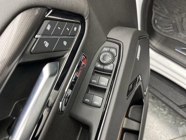 Photo of 2024 Summit White GMC Sierra 1500