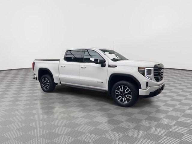 Photo of 2024 Summit White GMC Sierra 1500