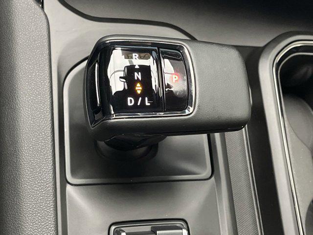 Photo of 2024 Summit White GMC Sierra 1500