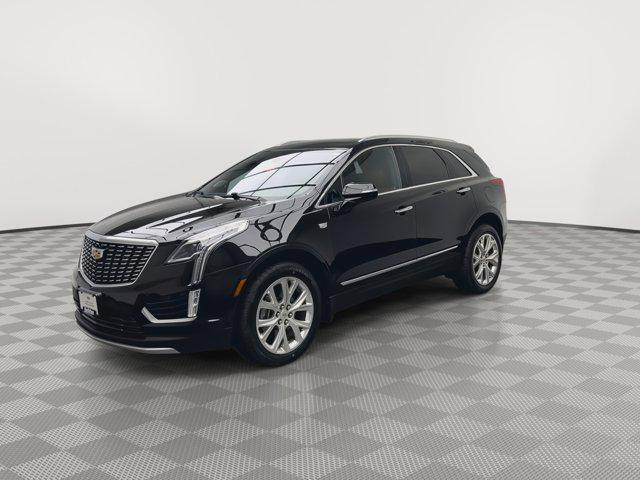 Photo of 2020 Stellar Black Metallic Cadillac XT5