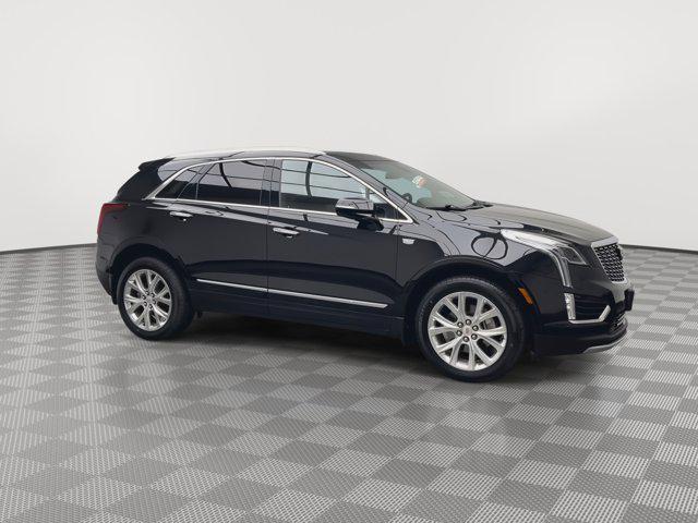 Photo of 2020 Stellar Black Metallic Cadillac XT5