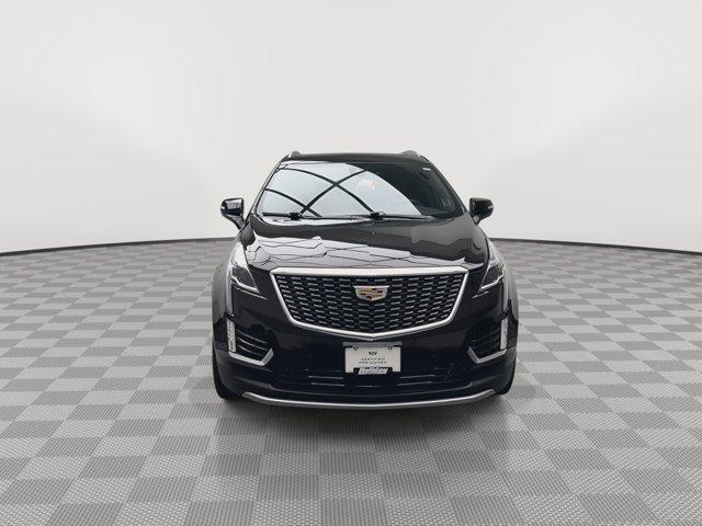 Photo of 2020 Stellar Black Metallic Cadillac XT5