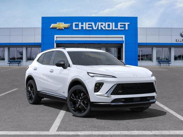 Photo of 2025 White Frost Tricoat Buick Envision